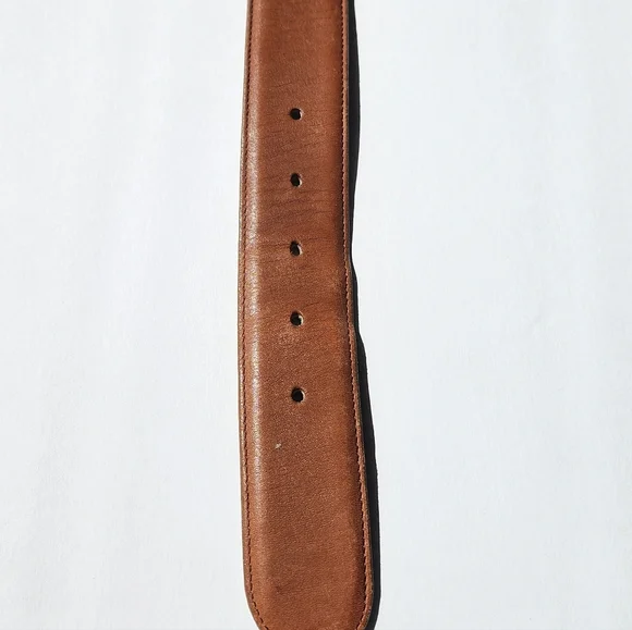 Women's Coach 8500 British Tan Size Small Leather Belt with Gold Buckle - Picture 3 of 9
